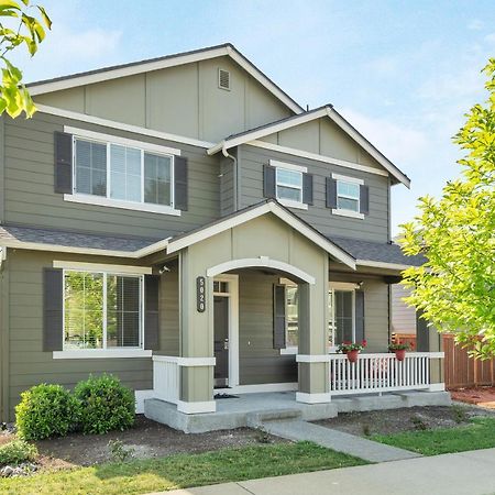 Terra House Tacoma - Ev Power Station, Crib, Stroller, High Chair Exterior photo